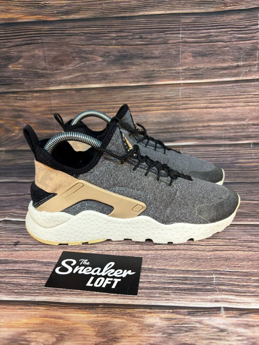 Nike Air Huarache Run Ultra SE Women's Gray Athletic Shoes Size 8